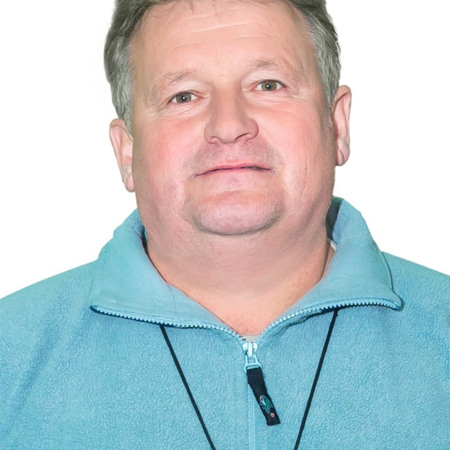 Ігор Корнєв, вчитель фізичної культури Петропавлівської ЗОШ №2