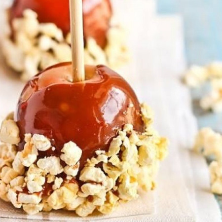 Яблука в снігу