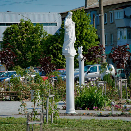 Сквер відпочинку на площі 50-річчя Перемоги