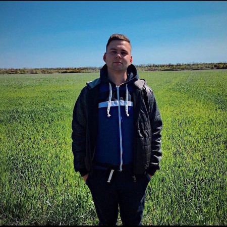 Анатолій, 20 років