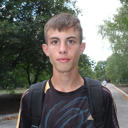 Владислав Пономарь, с. Петрівка,  футбольна команда «Олімпік» 