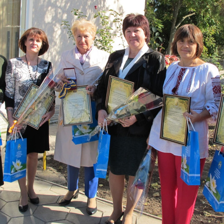 Творчий колектив жінок, які боролися з історичними фейками 