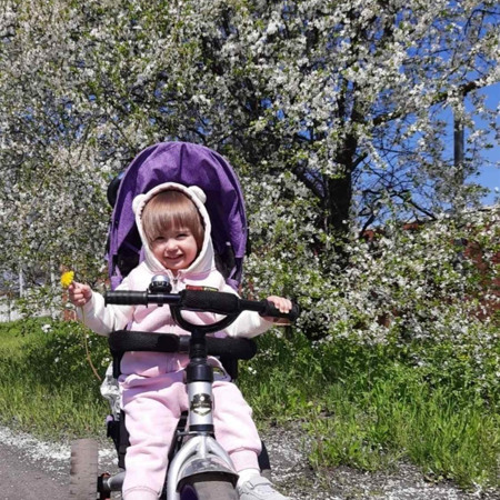 Ніка Русаненко, 2 рочки і 5 місяці,  селище Петропавлівка