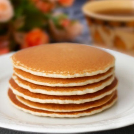 Неділя: панкейки на кефірі