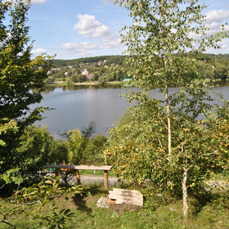 Одинока лавка