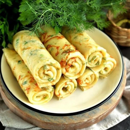 Ніжні млинці з зеленню