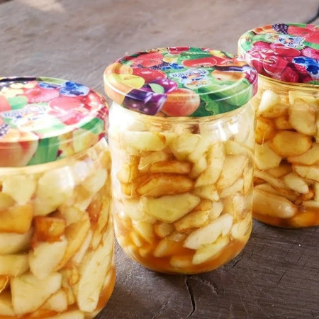 Яблука тушковані з цукром