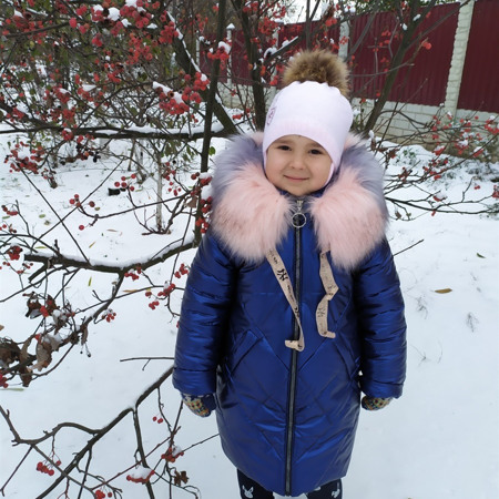 Маша  Одінцова,  4 роки,  с. Самарське