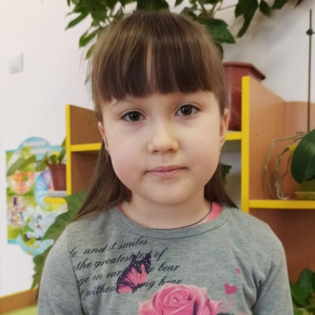 Кіра Артикова