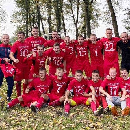 Футбольна команда "Звягель-2"