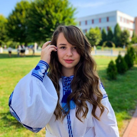 Александрова Віолета