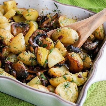 Запечена картопля з грибами