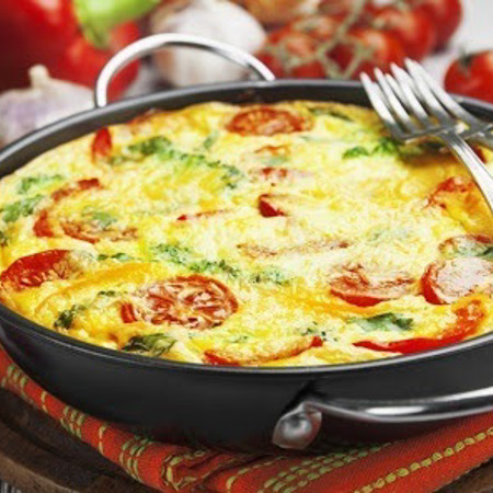 Фріттата на сковороді