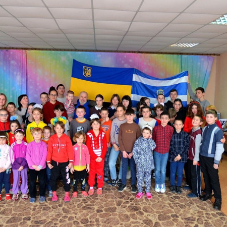 Допомога центру реабілітації дітей у Херсоні
