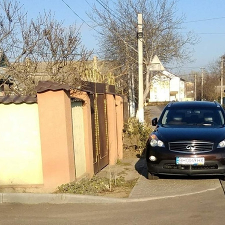 Почали фотографувати "майстрів паркування"