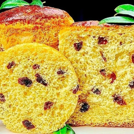 Волога, пухка і без довгого замішування: Великодня паска, яка виходить завжди 