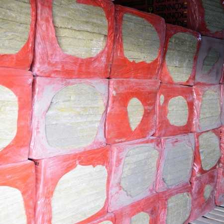 Утеплювачі