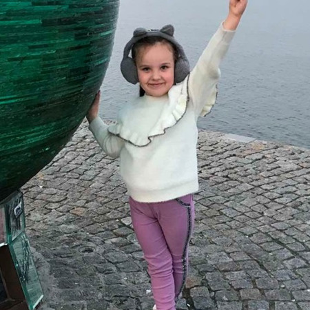 Анна  Смiрнова,  6 рокiв,  смт Петропавлівка