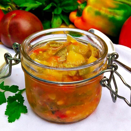 Кабачки з помідорами (салат)