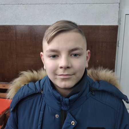 Руслан  Гончаров, смт Петропавлівка