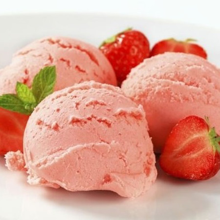 Полуничне морозиво