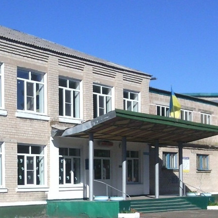 Петрівська школа Сватівського району