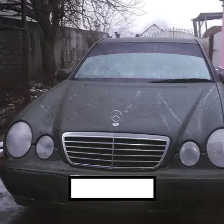 Mercedes-Benz E 200