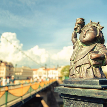 Набережна Незалежності та Липова алея