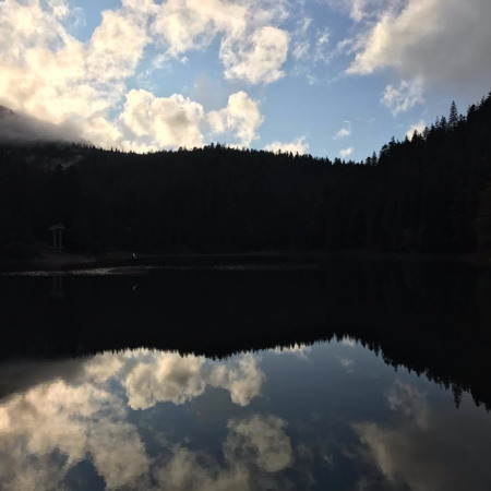 Загадкове око Карпат