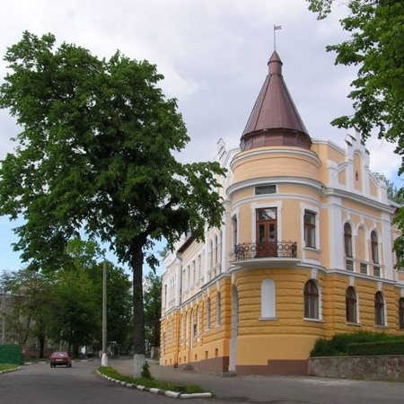 Зробити селфі на фоні історичних пам’яток міста