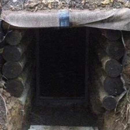 Відчути себе повстанцем — ніч у криївці