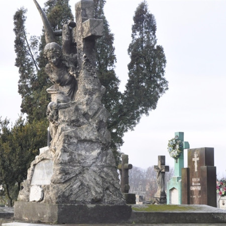 Екскурсія старим кладовищем Калуша