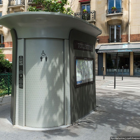 Цілодобовий публічний біотуалет 