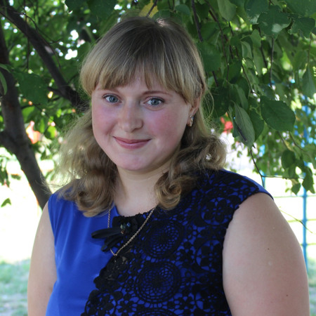 Юлія Опашнянська, вихователь