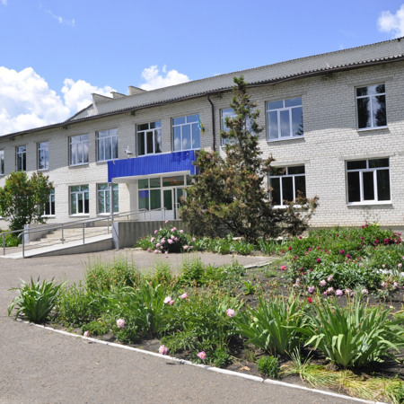 Привільська школа