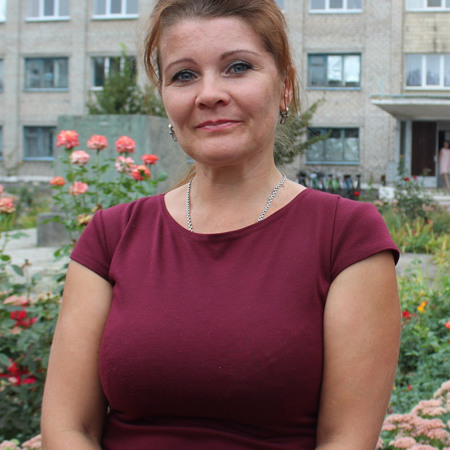 Людмила Наймарк, керівник тацювального гуртка та гуртка образотворчого мистецтва Будинку творчості