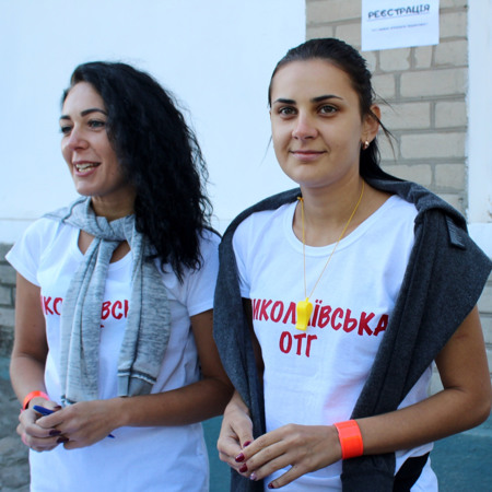 Юлія Бездідько та Оксана Романюк