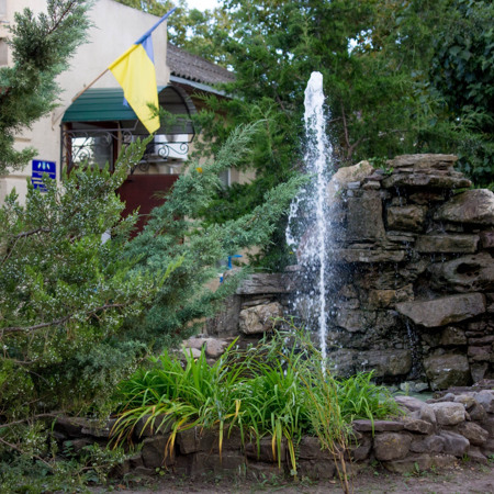 Роблять місто зеленим та уквітченим 