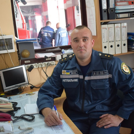 Василь Марчук: "На пульт передали, що з квартири йде дим і там можуть бути діти"