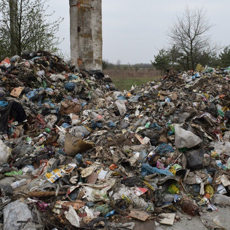 Тонни львівського сміття у Новоград-Волинському районі