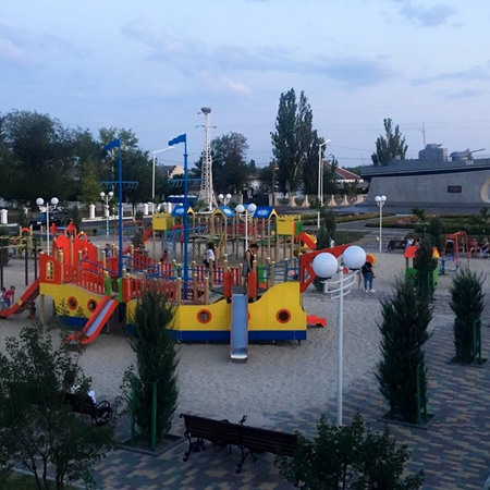 Площадка возле памятника морякам-дунайцам