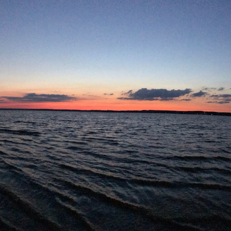 Рожеві відблиски горизонту