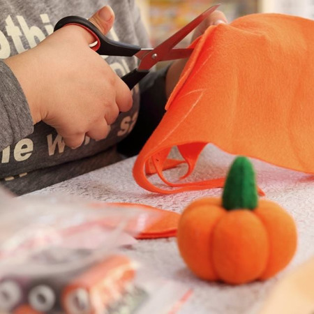 Магазин и творческая студия «Золотые ручки» 