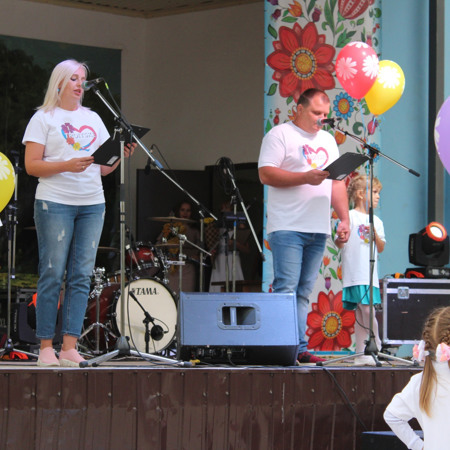 Мер разом з дружиною та вихованцями "Теремка" вітали троїчан