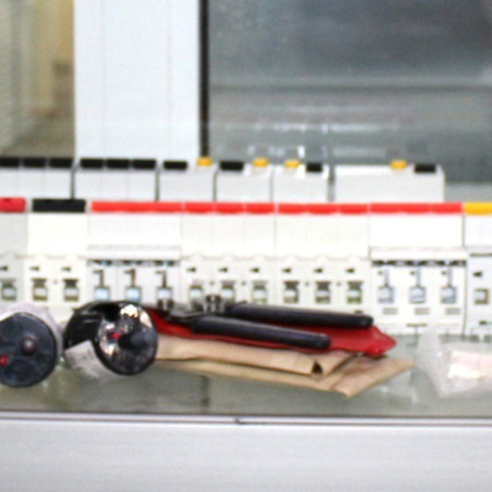 Продукція "Електро-лайф" захистить від небезпеки