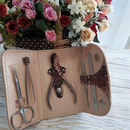 Дрібнички для щоденної краси