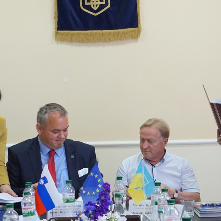 Підписали договір про міжнародну співпрацю