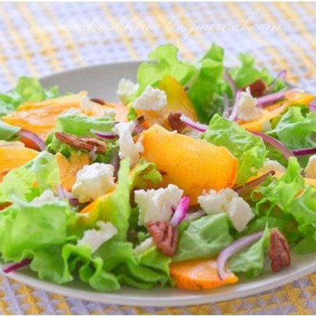 Салат з хурмою та моцареллою від Наталії Хоружої