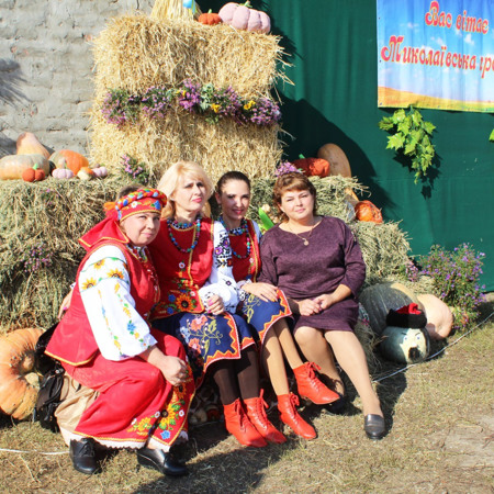 Ходить гарбуз по городу