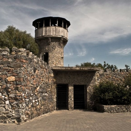 Свідомо зруйнований замок